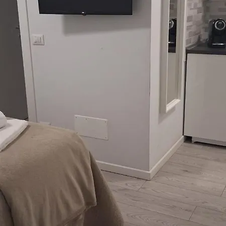 Apartment Your Independent With Parking
