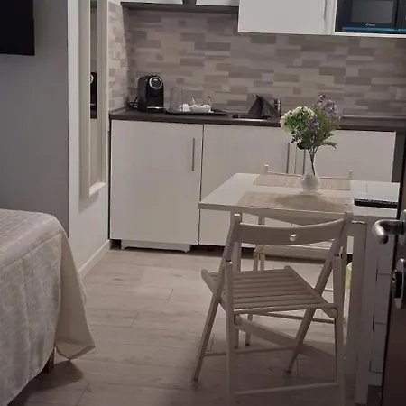 Apartment Your Independent With Parking