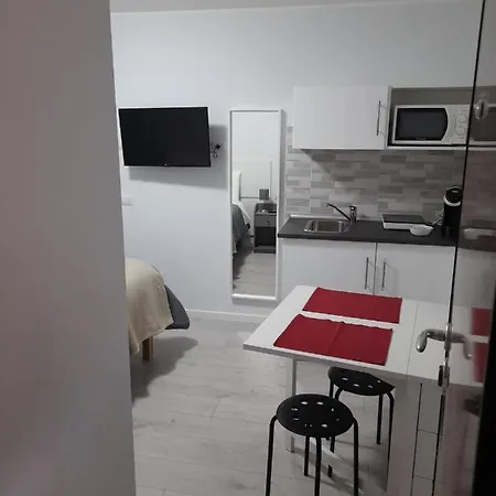 Your Independent With Parking Лекко